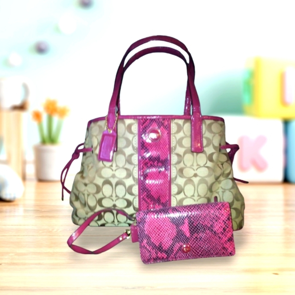COPY - Coach signature bag with matching wallet. Tan and berry color.